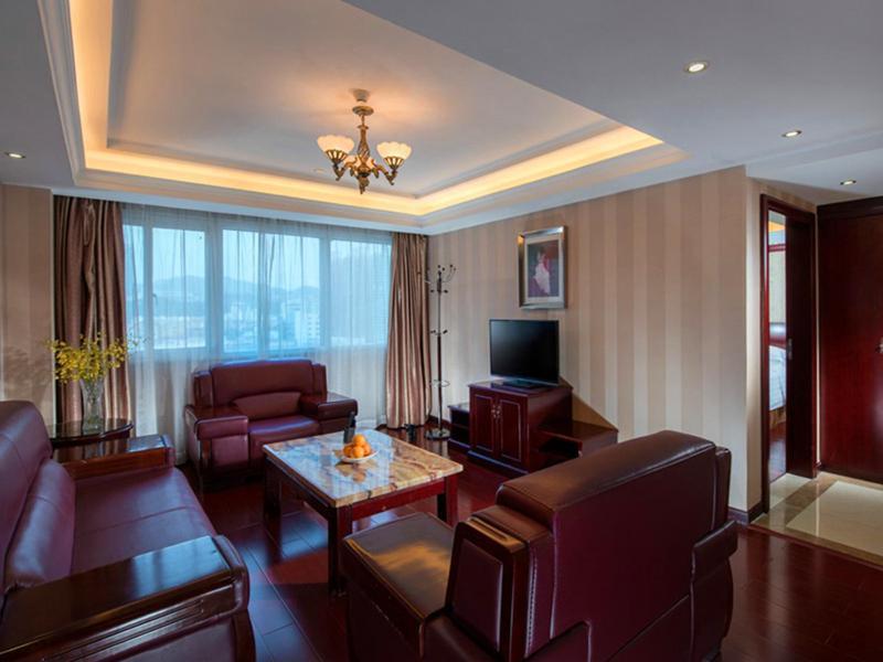 Vienna Hotel Shenzhen Fenghuang Road Bagian luar foto